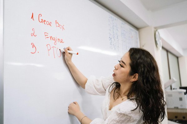 What are the best practices for managing a UK business team?